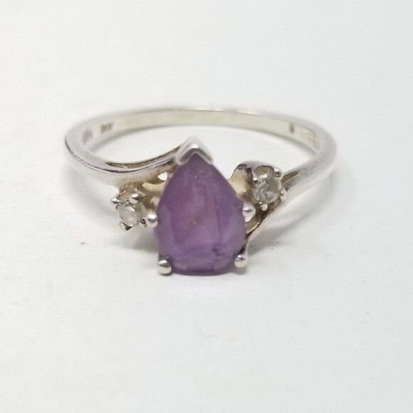 Vintage Avon Sterling Silver Purple Pear Shape Rhinestone Ring, Size 8 Band - Picture 1 of 9
